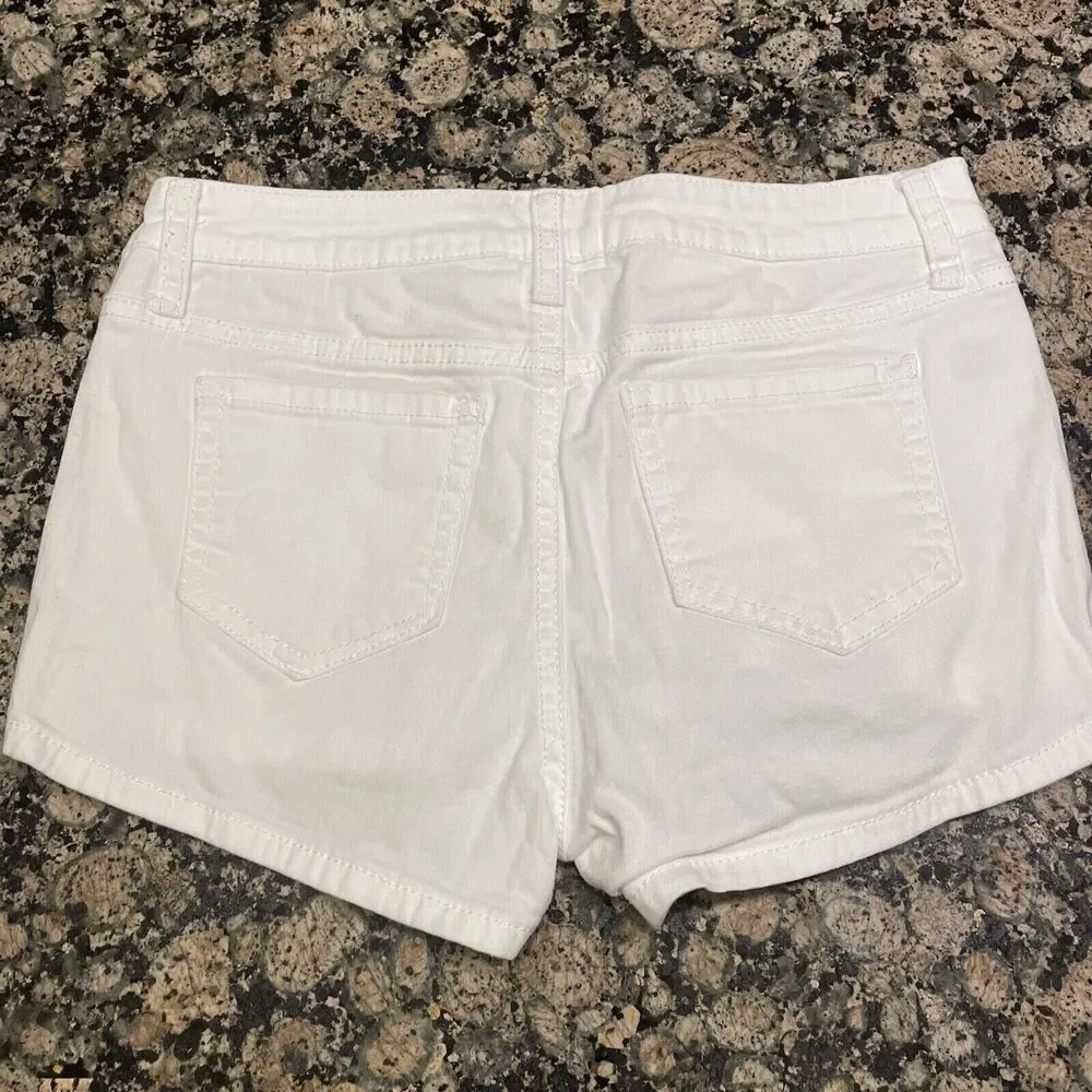 Joe Boxer Junior Women's White Denim Jean Shorts Size 1 with Peace Sign - Picture 2 of 6